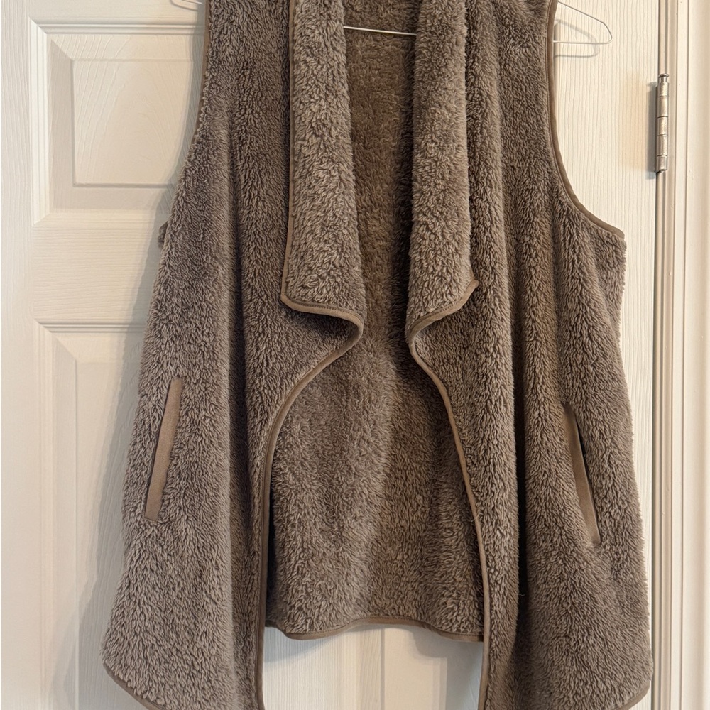 Warm Taupe Sherpa Vest